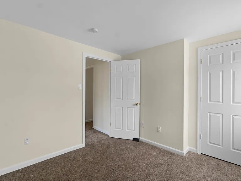 10289 Daystar Ct — Photo 16