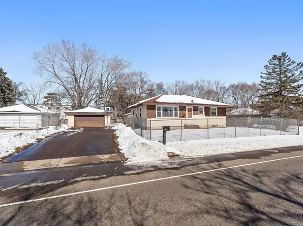 1005 North St, Anoka, MN 55303