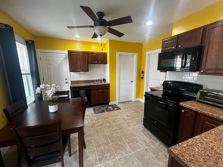 195 Broad St #1 — Photo 5