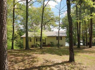 65 Chestnut Ln, Lexington, TN 38351