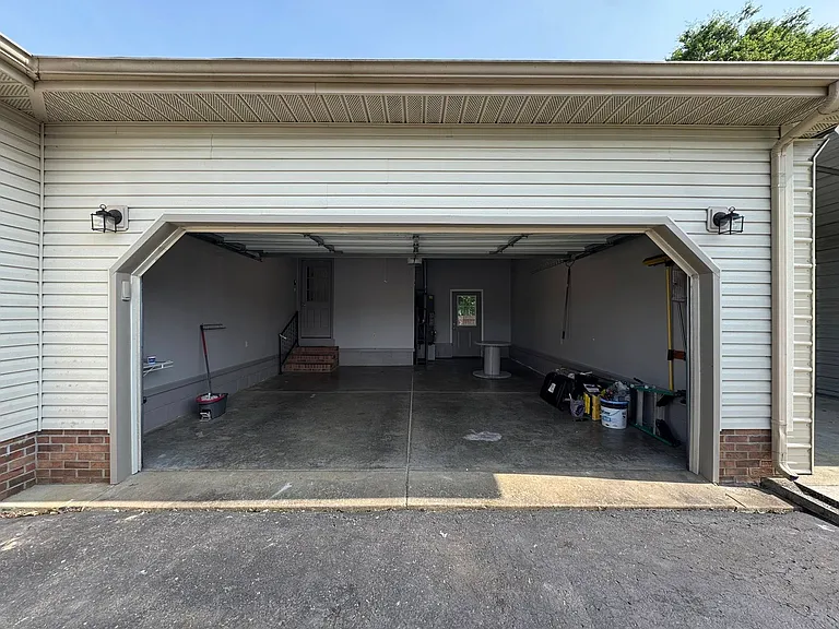 110 S Dove Ct — Photo 6