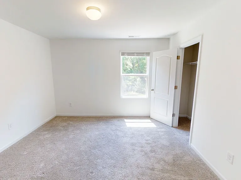 517 Phoenix Ln — Photo 20