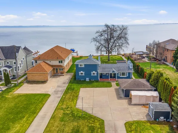 35568 Hamer St, New Baltimore, MI 48047