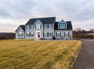 91 Windy Ridge Ln, Watertown, CT 06795