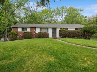 3305 Stag Dr, Gibsonia, PA 15044
