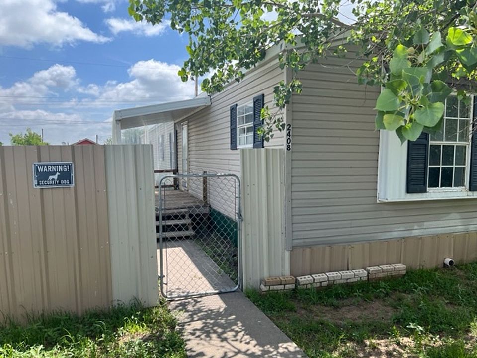 1st image of 2408 Ivanhoe Dr
