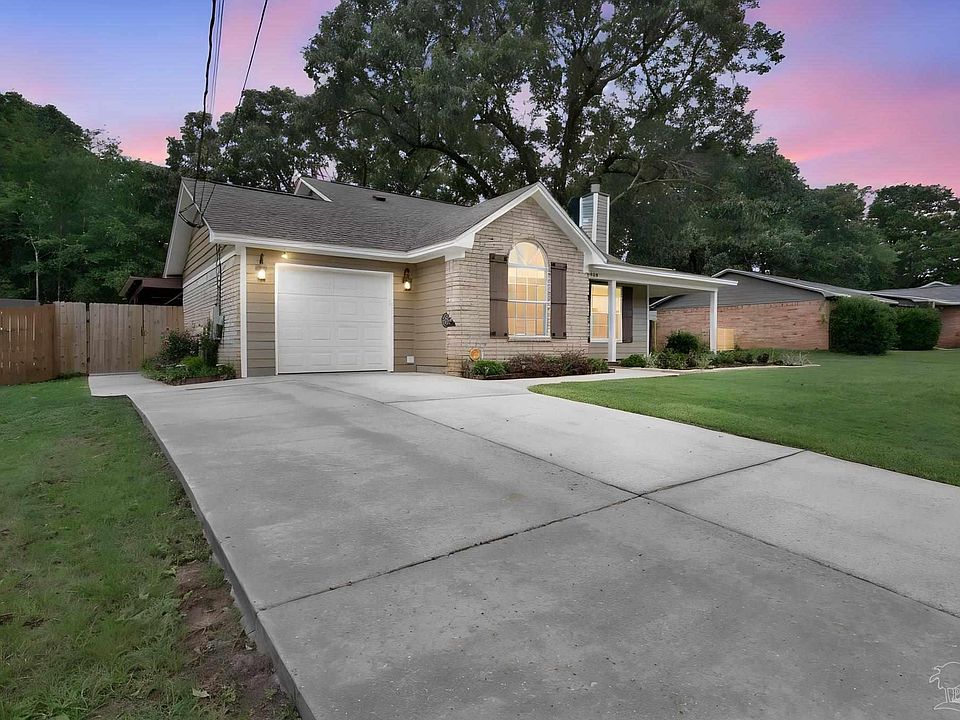 1st image of 4412 Chantilly Way