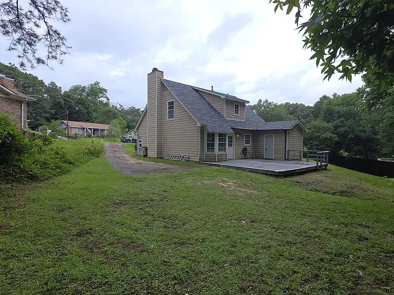 2563 Oak Harbor Dr — Photo 4