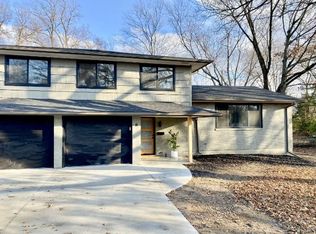 8 Rockingham Dr, Columbia, MO 65203