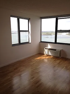 Rented by Realty Operations Group | media 3