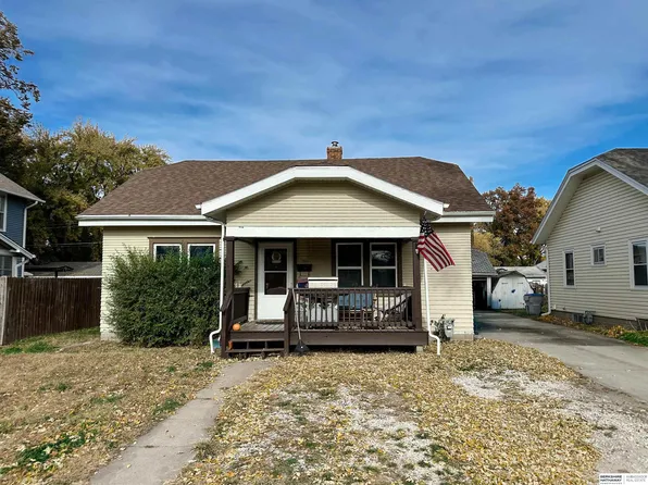 730 W 10th St, Fremont, NE 68025