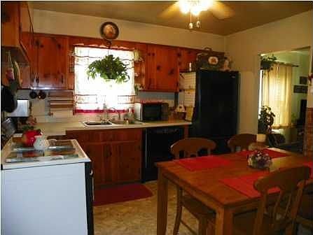 5th image of 2017 Dixie Garden Dr