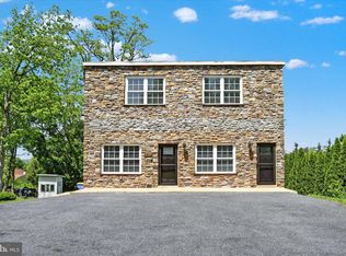 2712 Locust Ln, Harrisburg, PA 17109