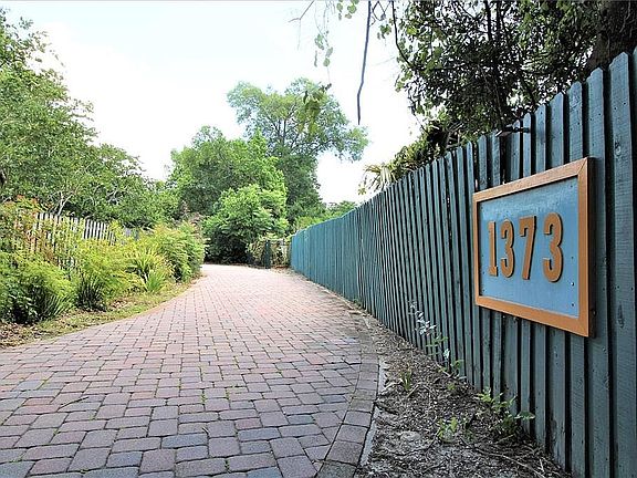 Pathway to the house 