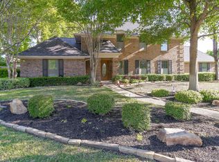 2005 Prescott Ct, Bedford, TX 76021