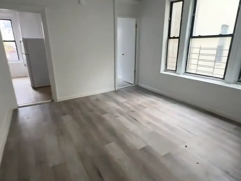 1325 College Ave #4A — Photo 5