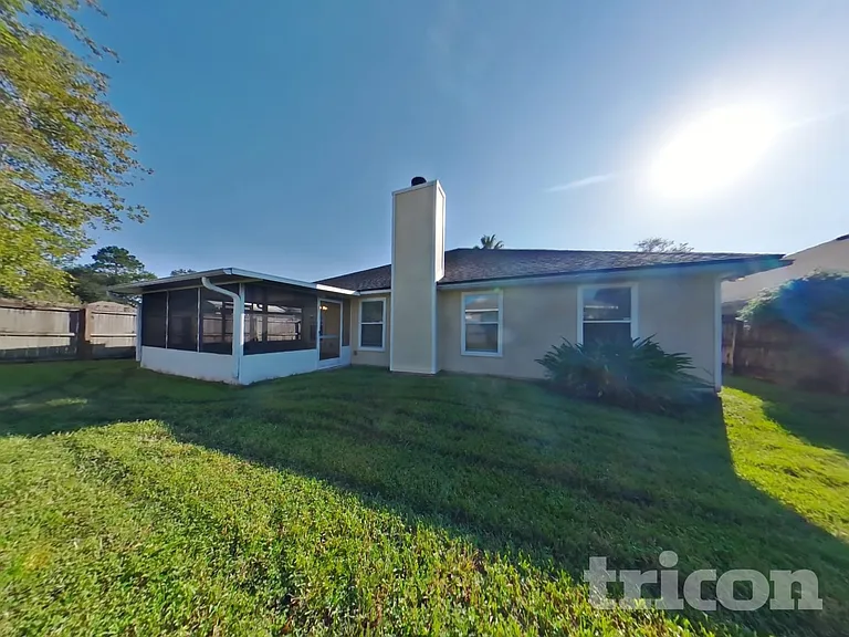 391 Summit Dr — Photo 17