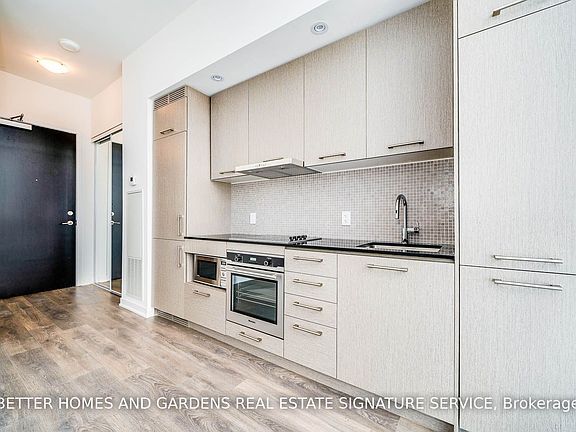 2nd image of 87 Peter St Penthouse 108