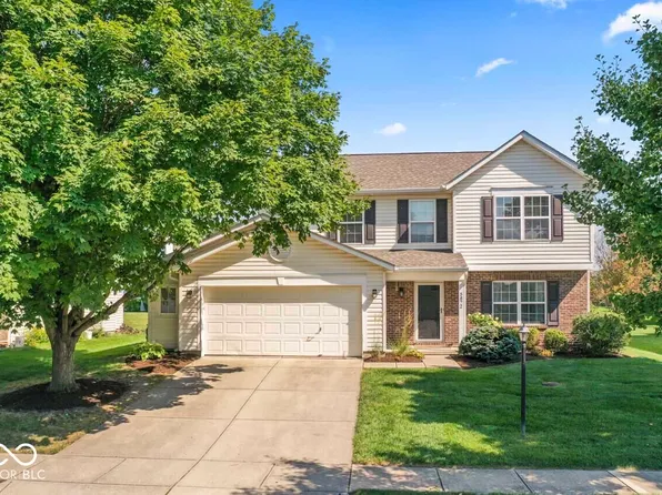5872 Sandalwood Dr, Carmel, IN 46033