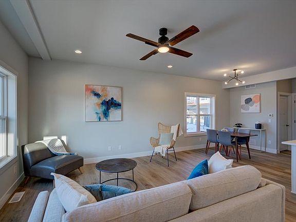 4th image of 4880 Romaine Rd