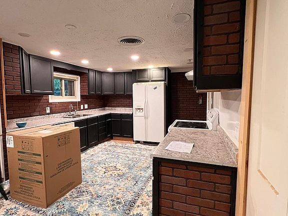 3rd image of 694 S 1st St