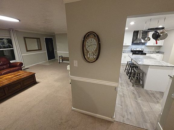 4th image of 500 N 800th St E