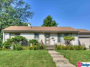 5402 N 49th St, Omaha, NE 68104