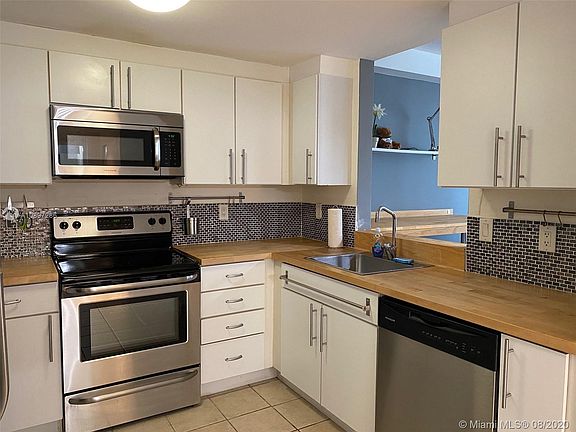 3rd image of 1250 S Miami Ave #1312