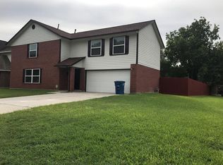 7867 Split Oak Dr, Houston, TX 77040