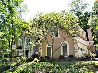 535 Millsbee Ln, Roswell, GA 30075