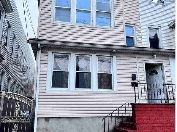 139-11 90th Avenue, Jamaica, NY 11435