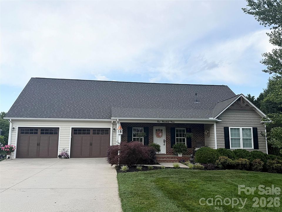 1st image of 109 Whitehall Ln