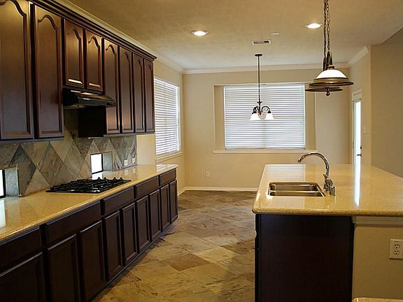 5th image of 6802 Feldman Ln