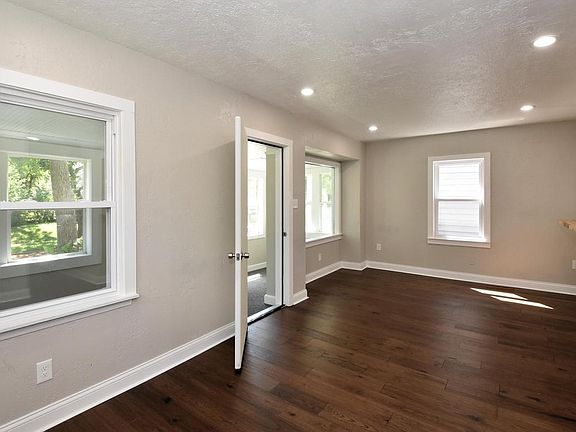 5th image of 5527 N 34th STREET