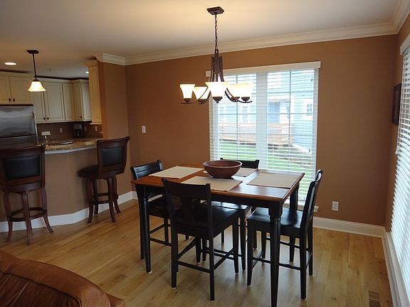 2nd image of 939 Scotland Dr