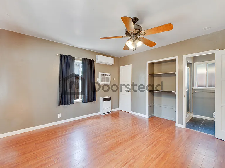 404 Hawthorne St #B — Photo 6