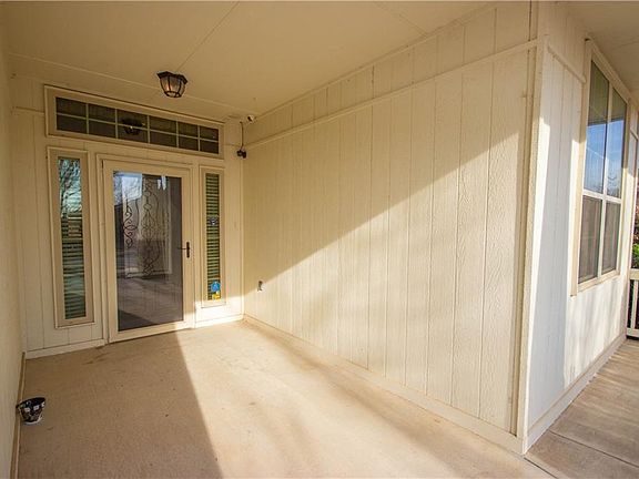 4th image of 13809 Kysela St