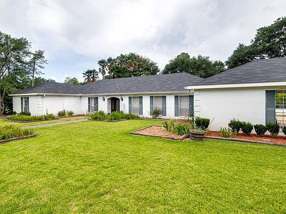 3rd image of 4814 Willowick Blvd