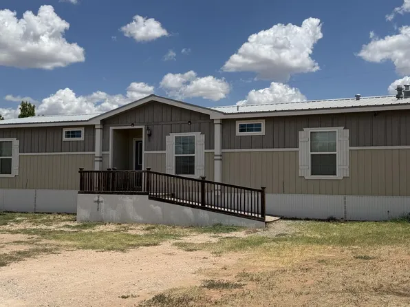 705 SW 4th St, Andrews, TX 79714