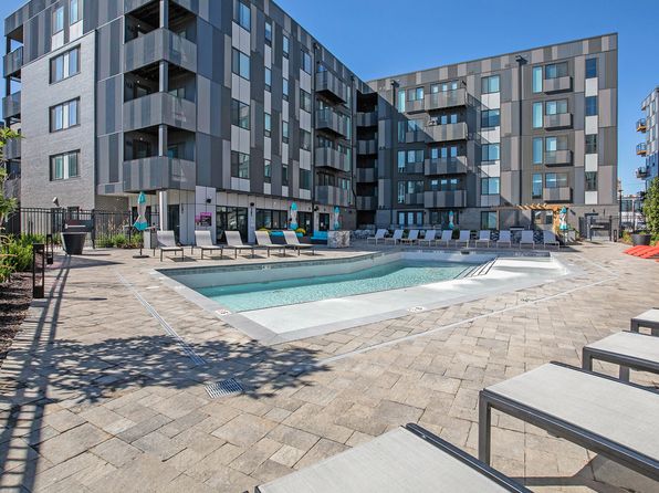 1918 Locust St #4112