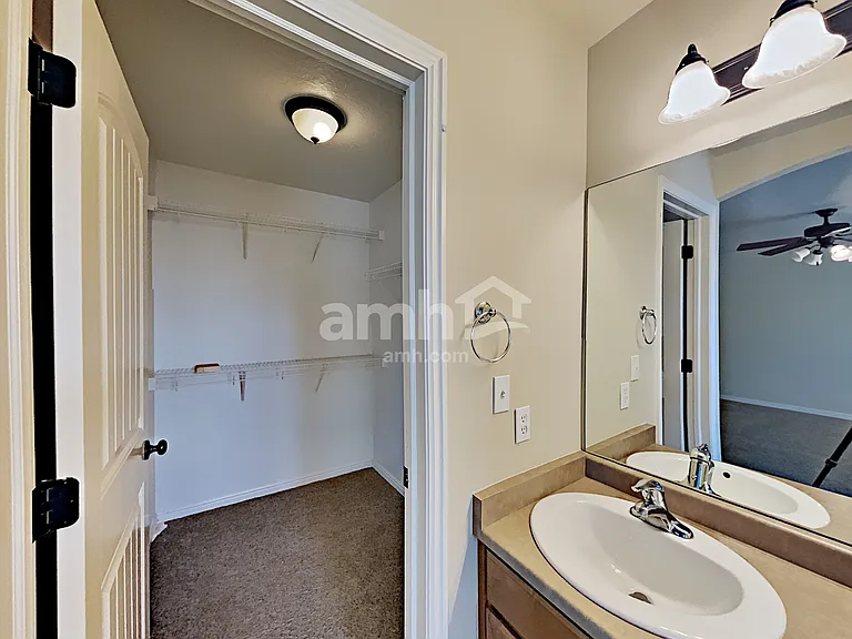 4778 E Wilson Way — Photo 9