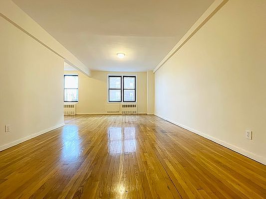 2nd image of 14943 35th Ave APT 2C