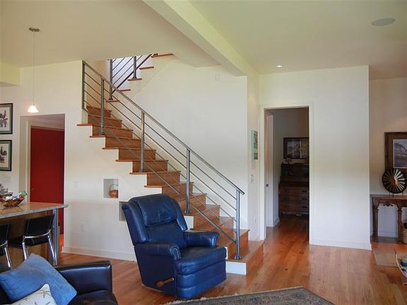 5th image of 474 Shannon Ln