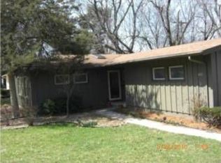 4500 W 79th St, Prairie Village, KS 66208