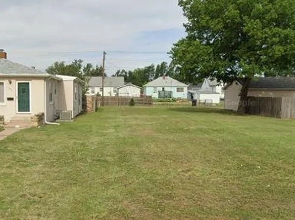1205 Monroe St, Great Bend, KS 67530