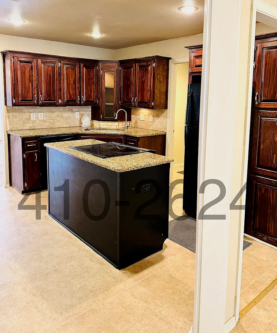 3 bed, 1500 sqft, $1,500 — Photo 2
