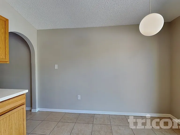11621 Ivy Flower Loop — Photo 4