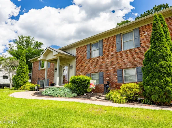 1321 Crestwood Dr, Louisville, TN 37777