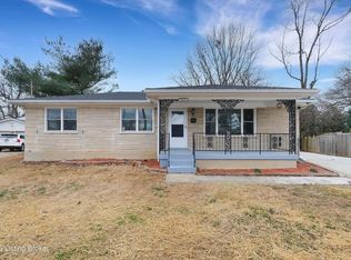 4812 Rockaway Cir, Louisville, KY 40216