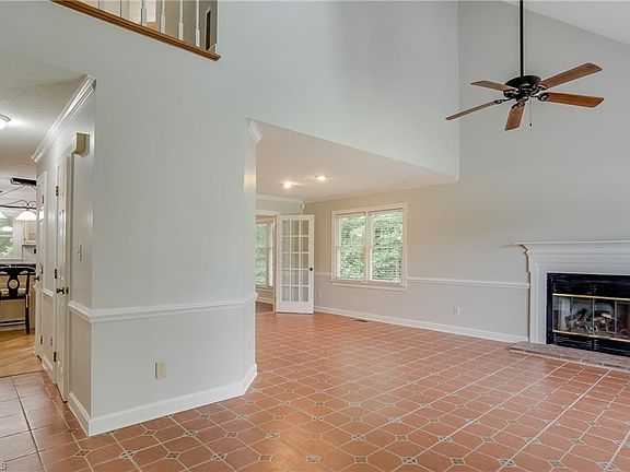 2nd image of 2022 Hearthwood Ct